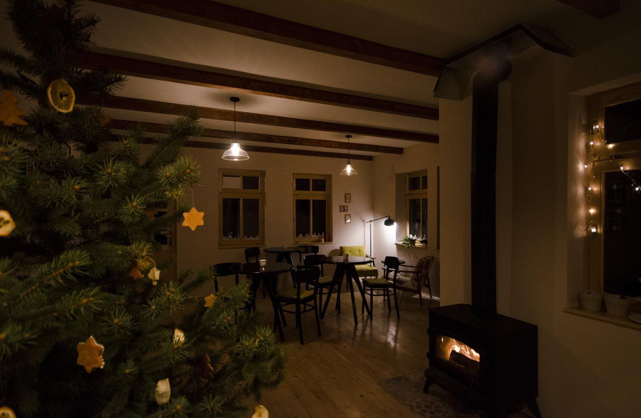Ethno&Coffee House Tulip Bed & Breakfast Glozan Exterior foto